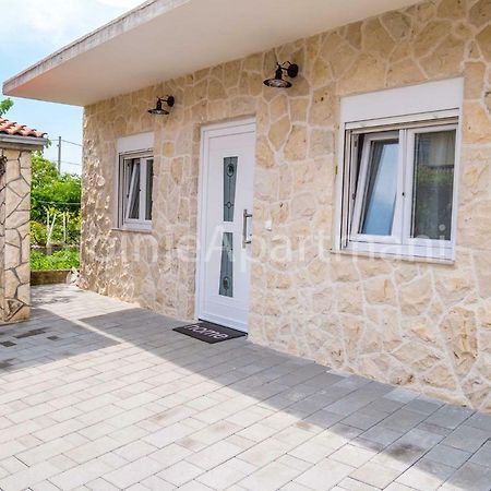 Ana I Ljubo Apartment Sukosan Luaran gambar
