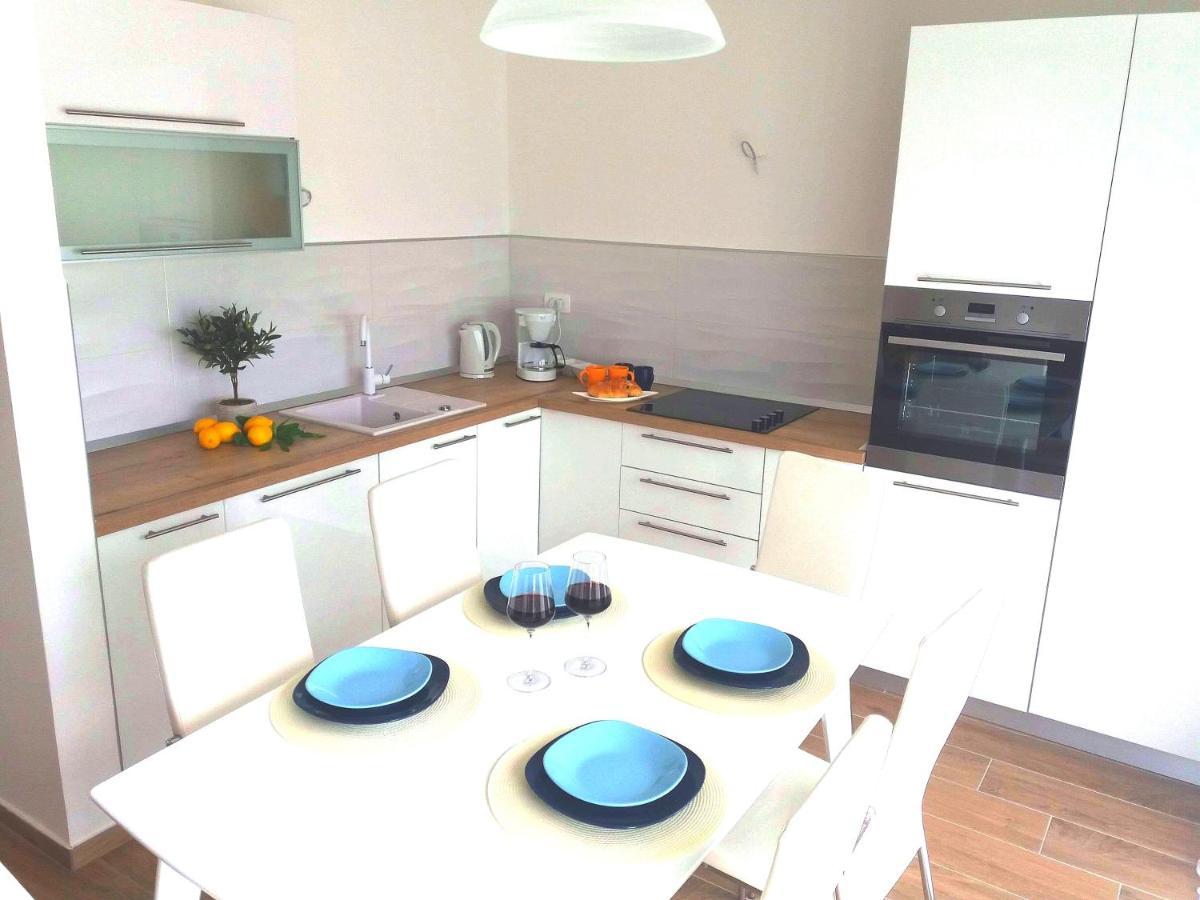 Ana I Ljubo Apartment Sukosan Luaran gambar