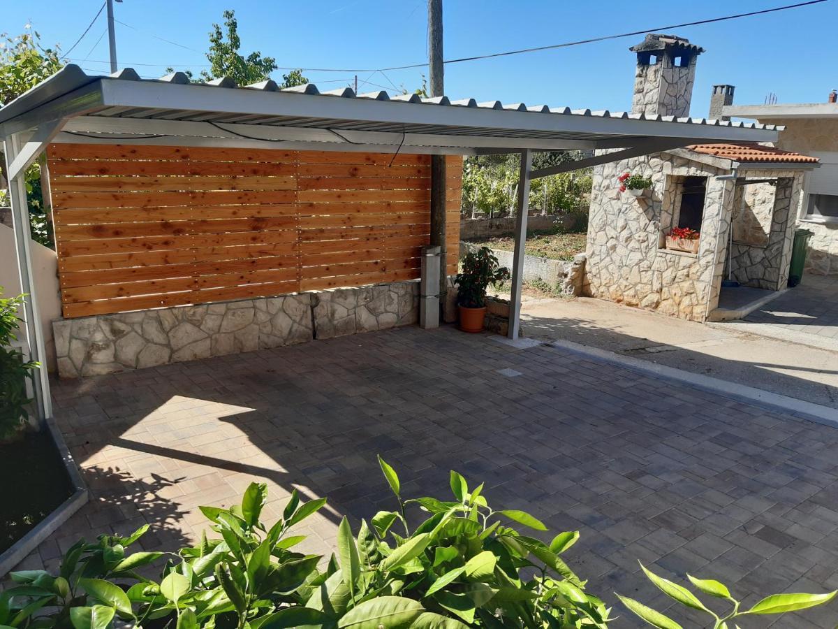 Ana I Ljubo Apartment Sukosan Luaran gambar
