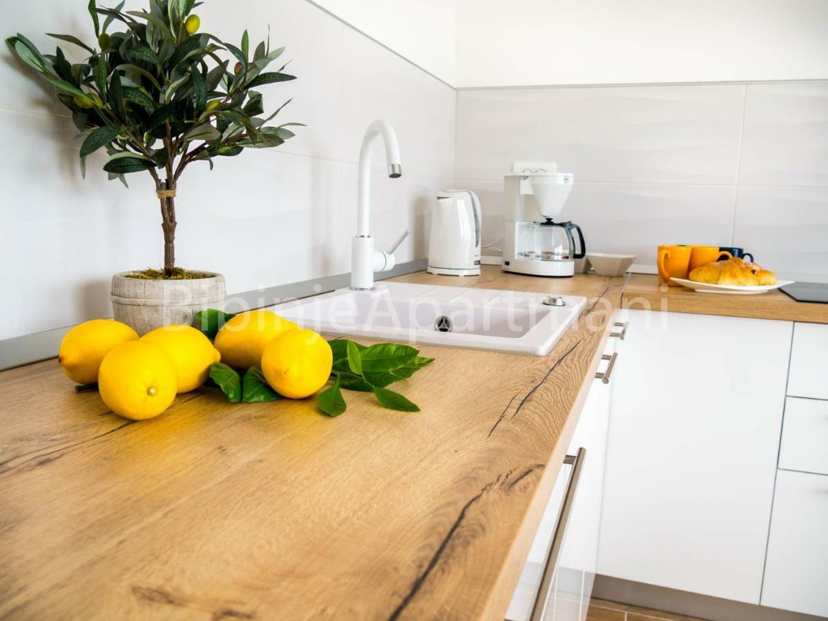 Ana I Ljubo Apartment Sukosan Luaran gambar