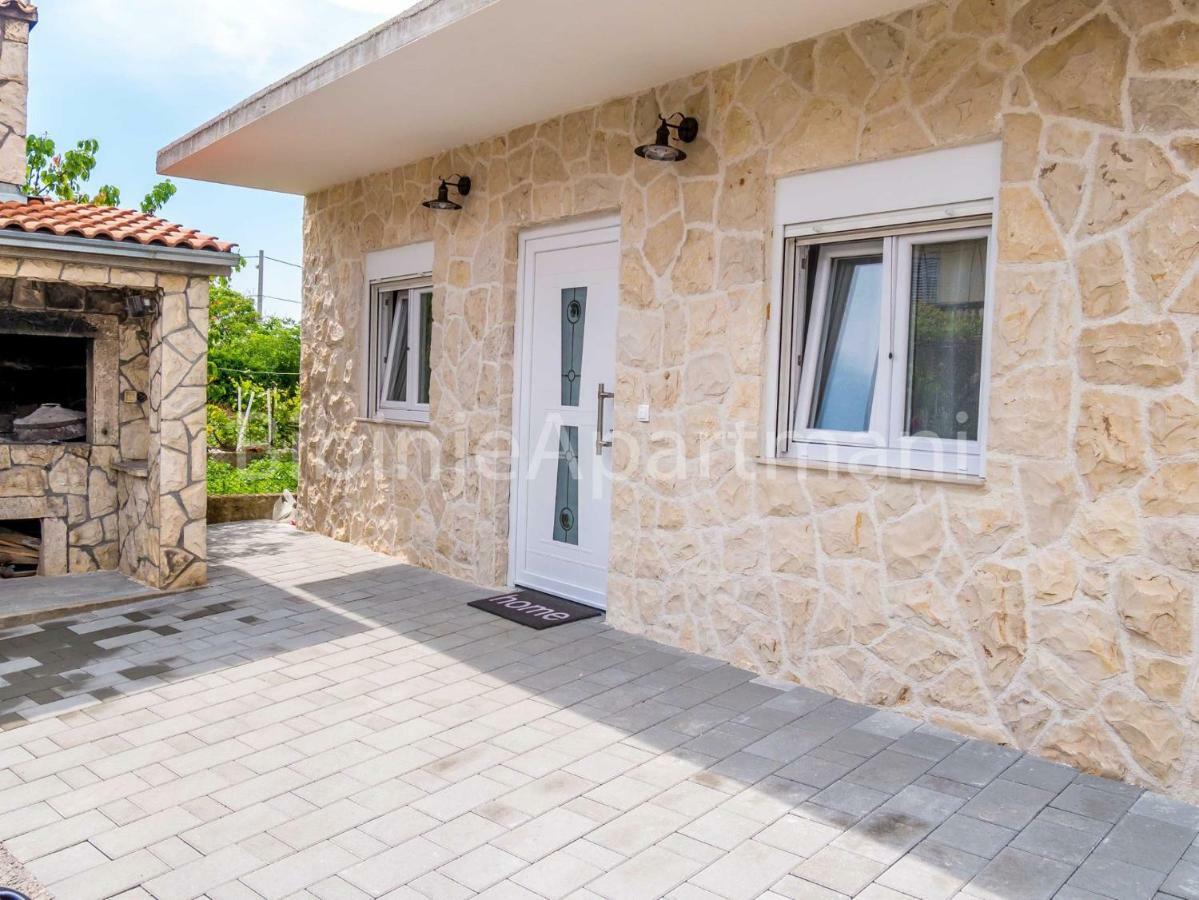 Ana I Ljubo Apartment Sukosan Luaran gambar