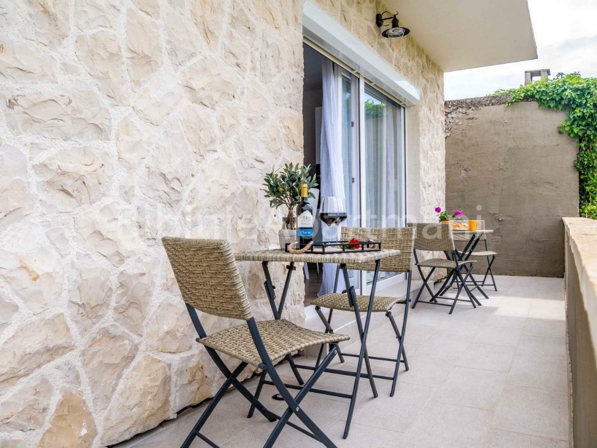 Ana I Ljubo Apartment Sukosan Luaran gambar
